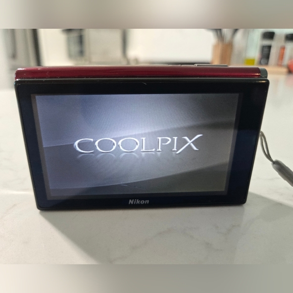 Nikon Coolpix S60 10MP Digital Camera (Crimson Red) - Picture 6 of 6